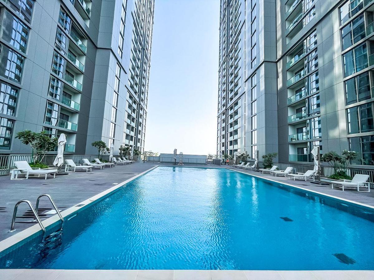 Stay By Latinem Luxury 1Br Holiday Home Cv A207 Near Burj Khalifa ดูไบ ภายนอก รูปภาพ