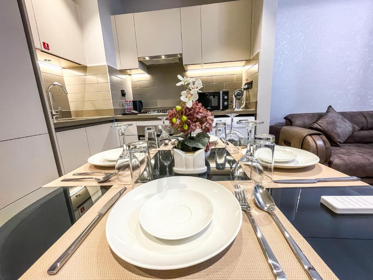 Stay By Latinem Luxury 1Br Holiday Home Cv A207 Near Burj Khalifa ดูไบ ภายนอก รูปภาพ