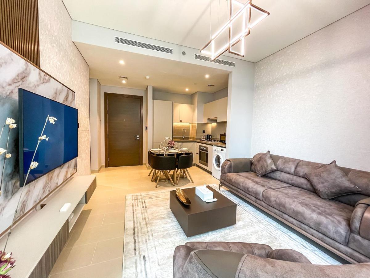 Stay By Latinem Luxury 1Br Holiday Home Cv A207 Near Burj Khalifa ดูไบ ภายนอก รูปภาพ
